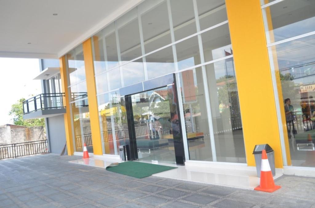Edu Hostel Yogyakarta Eksteriør billede