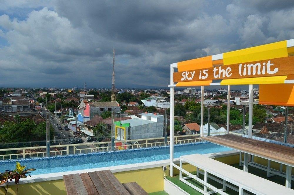 Edu Hostel Yogyakarta Eksteriør billede