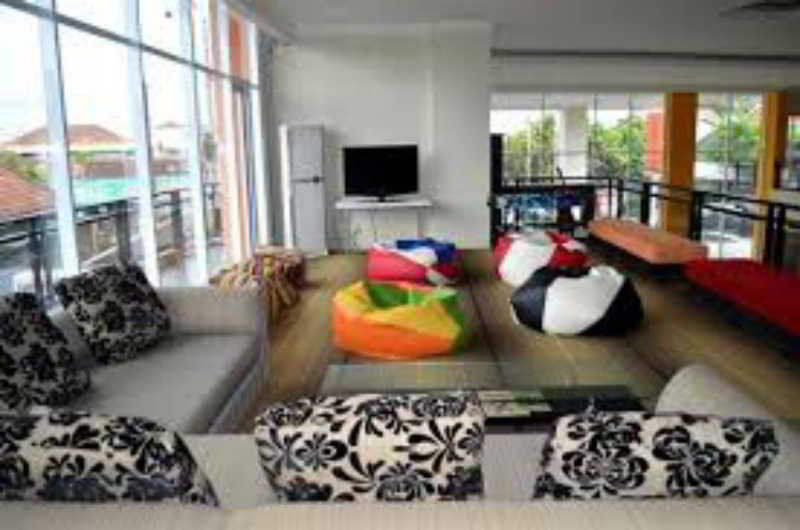 Edu Hostel Yogyakarta Eksteriør billede