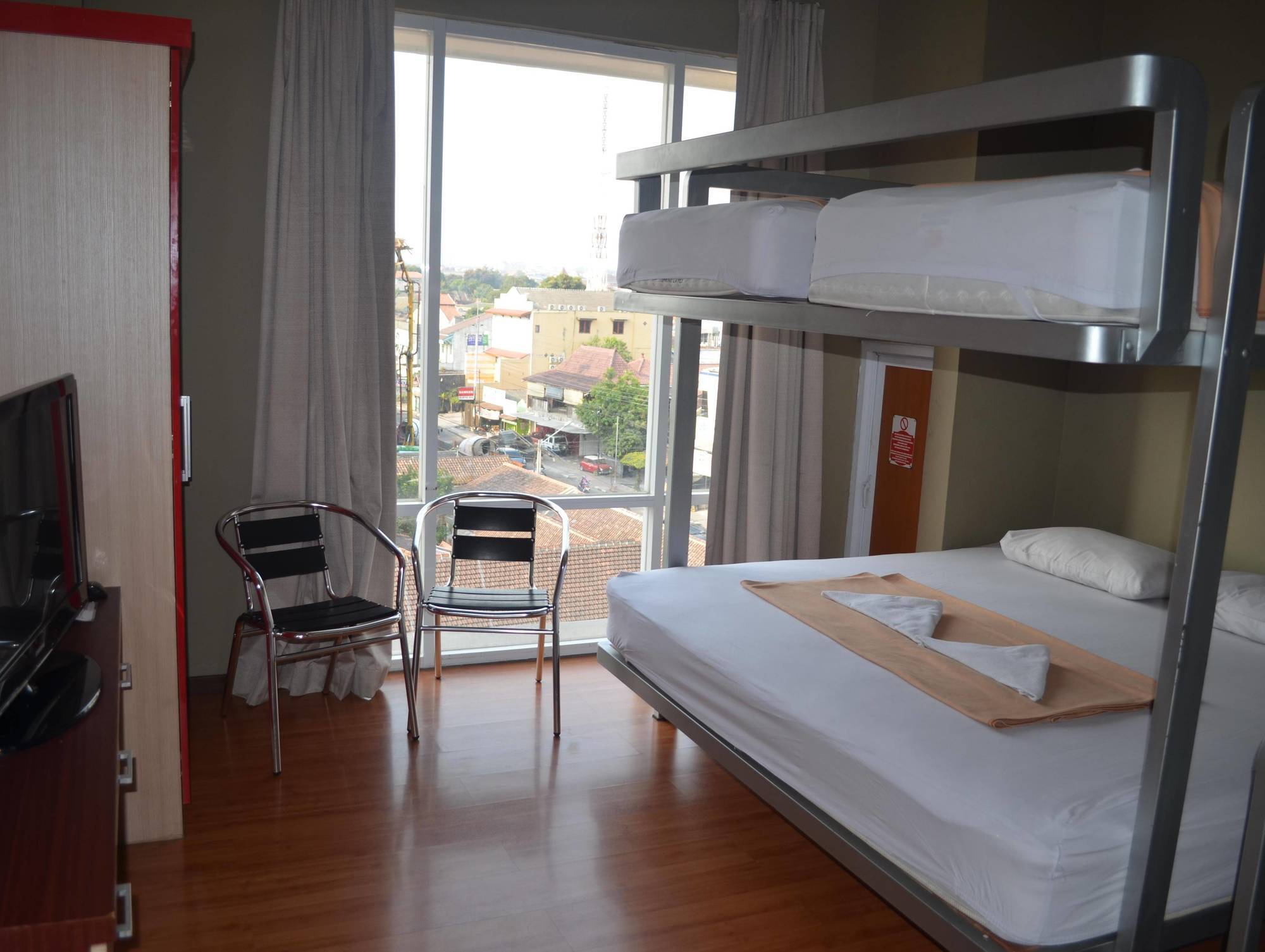 Edu Hostel Yogyakarta Eksteriør billede