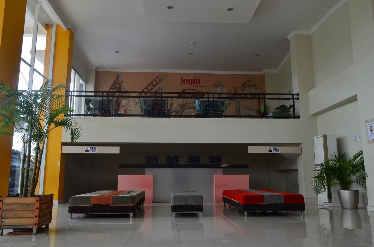 Edu Hostel Yogyakarta Eksteriør billede