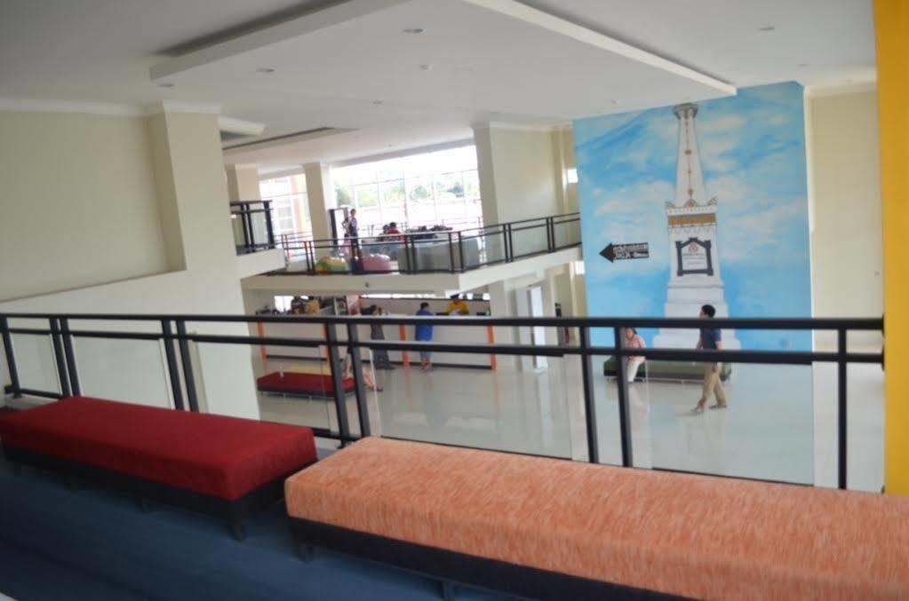 Edu Hostel Yogyakarta Eksteriør billede