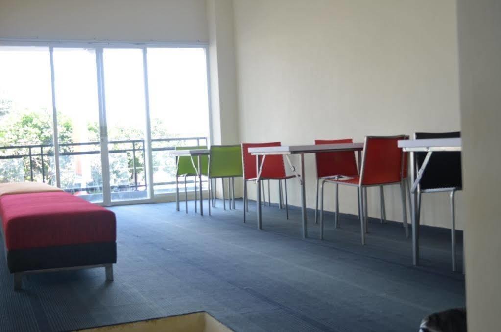 Edu Hostel Yogyakarta Eksteriør billede
